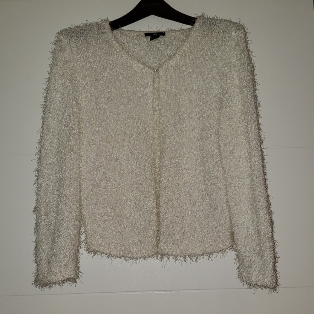 H&M White "Fuzzy" sweater, Sz M